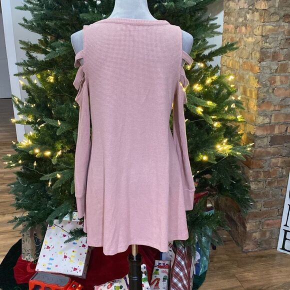 Pink Cold Shoulder waffle material dress with Zipper Detail - Picture 4 of 5